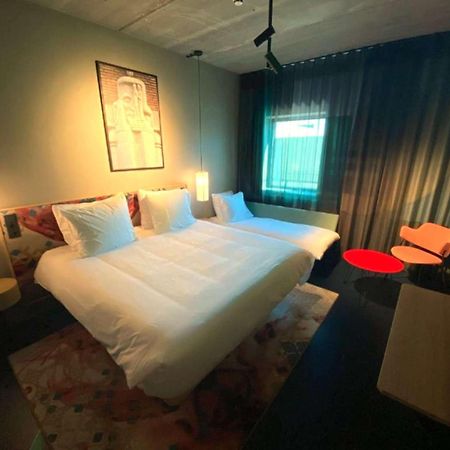 The Florian Amsterdam Airport, Worldhotels Crafted Hoofddorp Bagian luar foto
