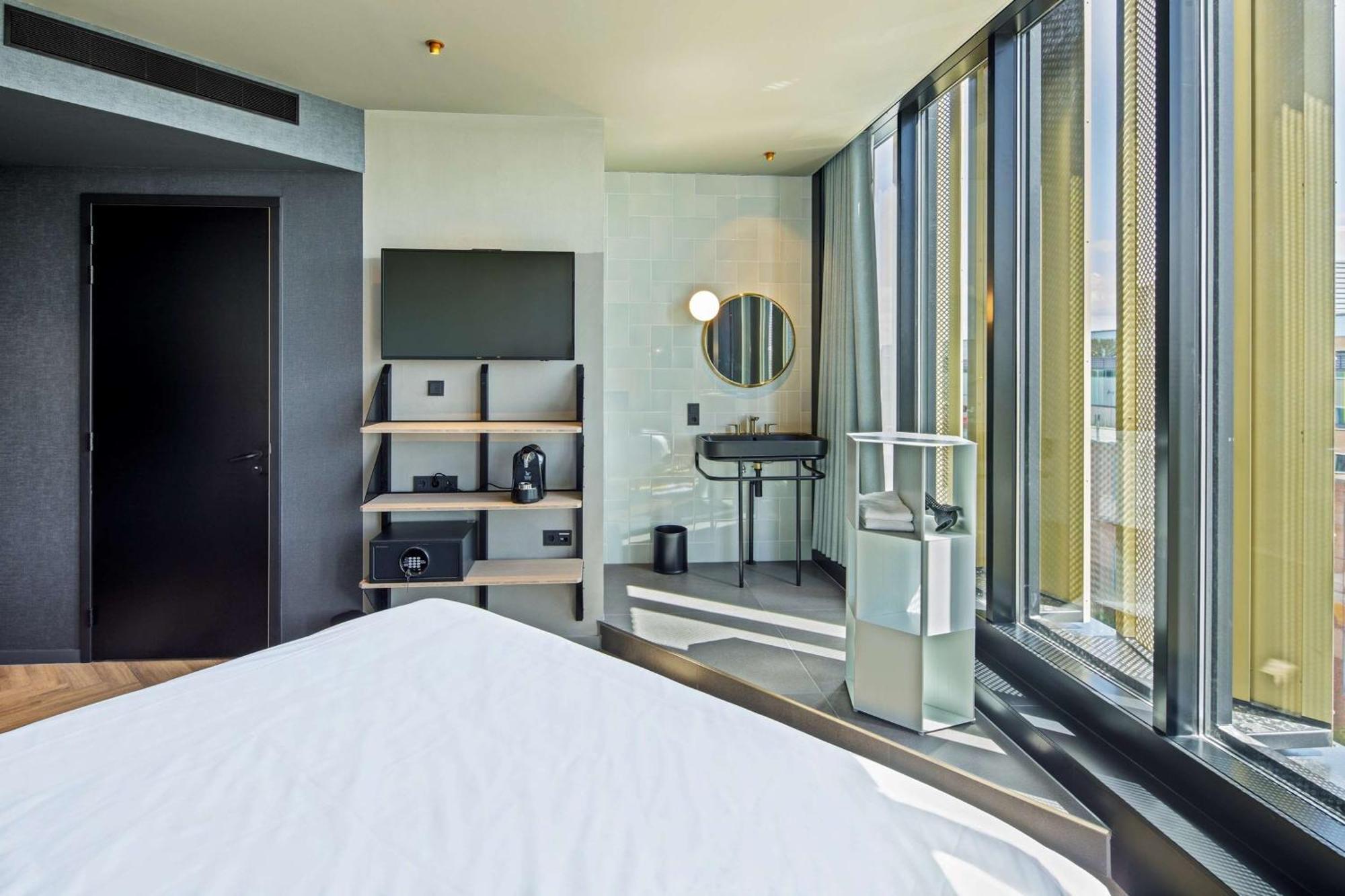 The Florian Amsterdam Airport, Worldhotels Crafted Hoofddorp Bagian luar foto