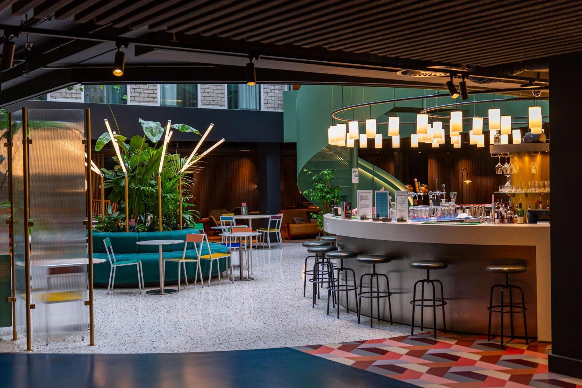 The Florian Amsterdam Airport, Worldhotels Crafted Hoofddorp Bagian luar foto
