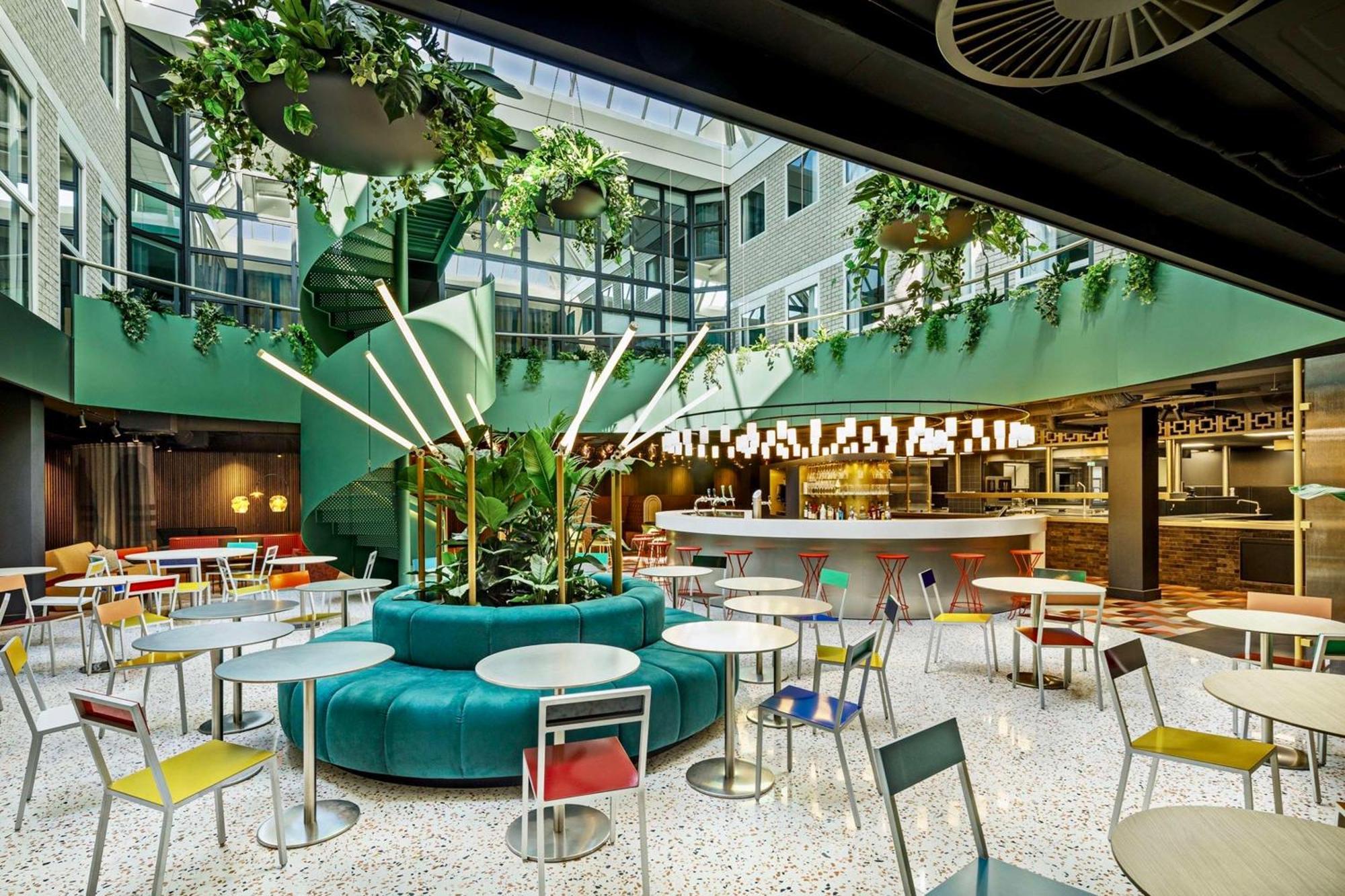 The Florian Amsterdam Airport, Worldhotels Crafted Hoofddorp Bagian luar foto
